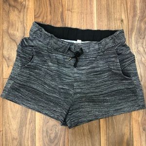 Lululemon On the Fly short -size 8